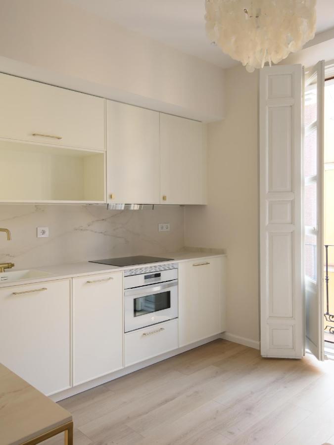 Staylish Studio Apartment In Malasana Мадрид Экстерьер фото